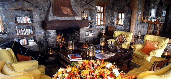 Campi ya Kanzi - Living Room