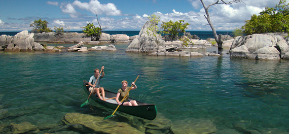 Nkwichi Lodge - Canoeing