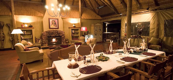 Little Ongava Lodge - Lounge and Dining Room