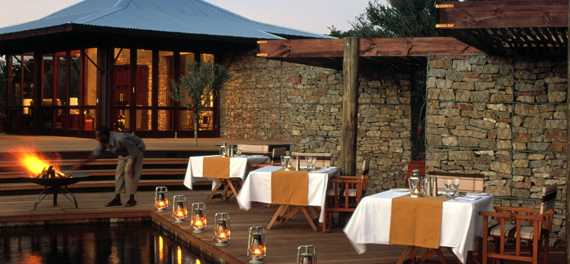 Outside Dining - Ecca Lodge 