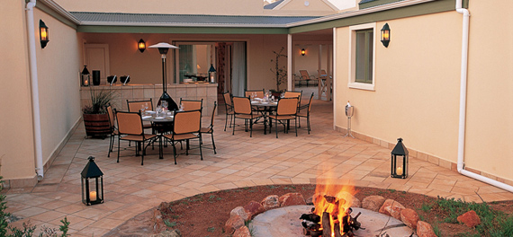 Khanni Lodge - Sabona Wildlife Reserve