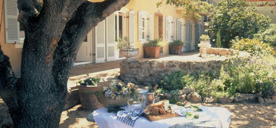 Auberge Burgundy
