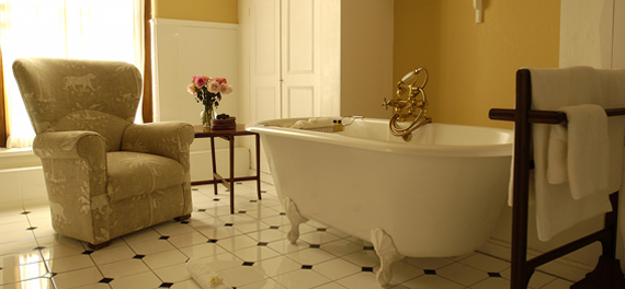 Bathroom - River Manor
