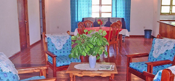 Paradise Flycatcher Lodge - Living Room